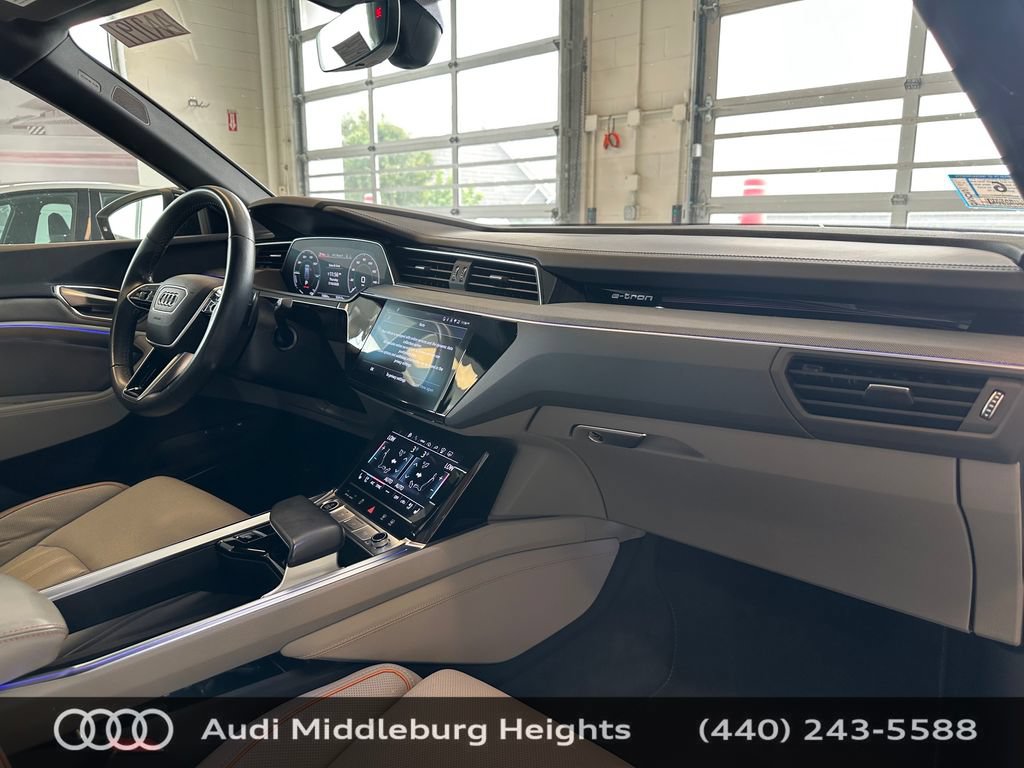 Used 2024 Audi Q8 e-tron Prestige w/ Prestige Package AWD/4WD image 19