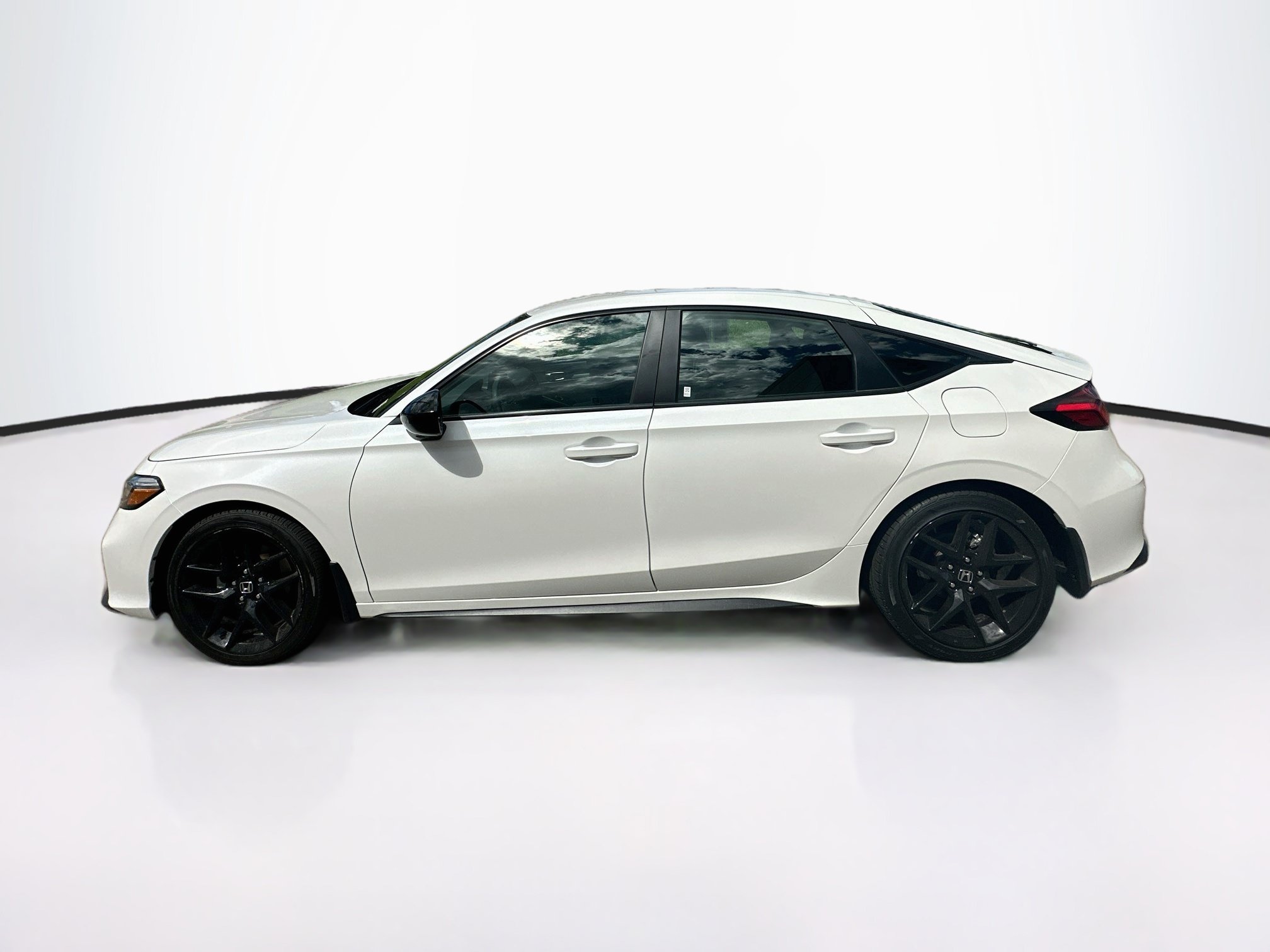 Used 2025 Honda Civic Sport image 4