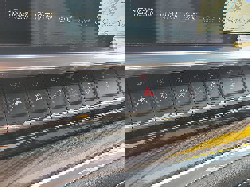 Used 2023 GMC Sierra 1500 Elevation image 29