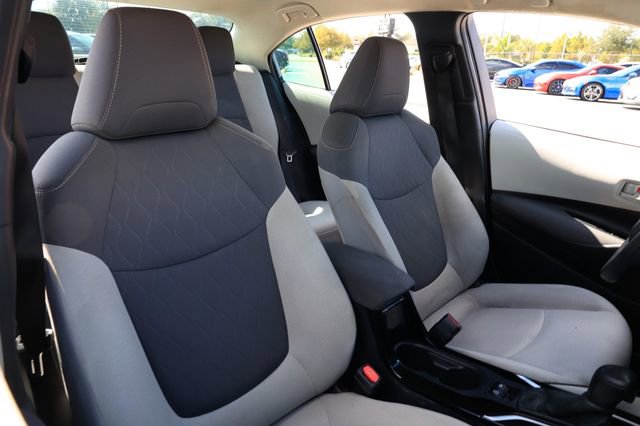 Used 2022 Toyota Corolla LE image 16