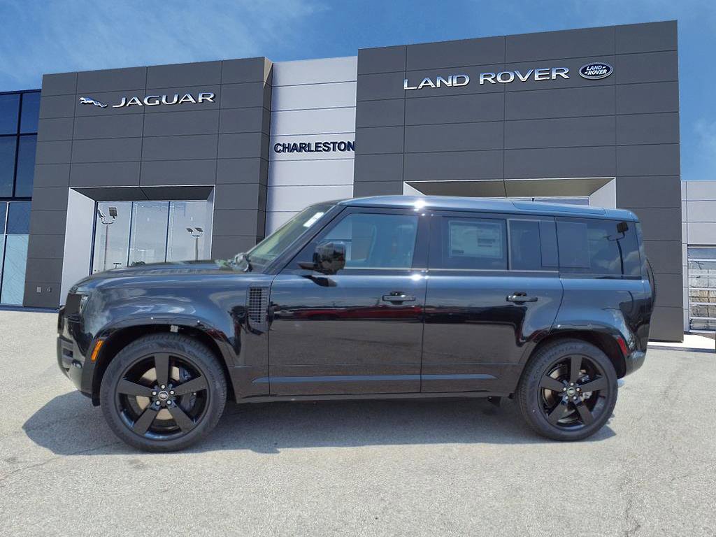 Certified 2025 Land Rover Defender 110 X-Dynamic SE image 2