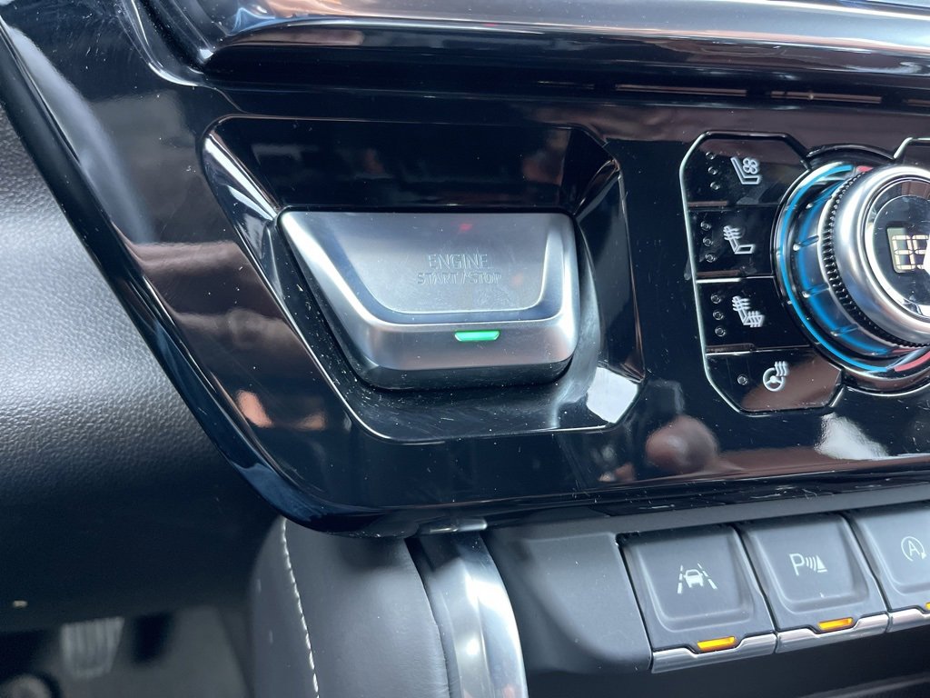 Used 2025 GMC Sierra 1500 Denali Ultimate image 13