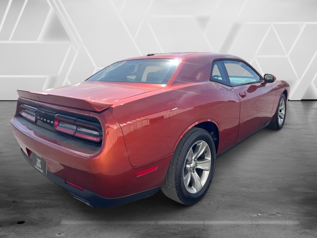 Used 2020 Dodge Challenger SXT image 9