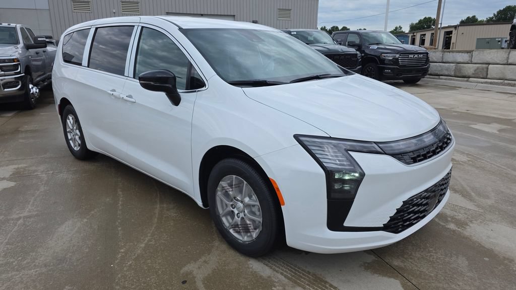 New 2027 Chrysler Pacifica Select FWD image 7