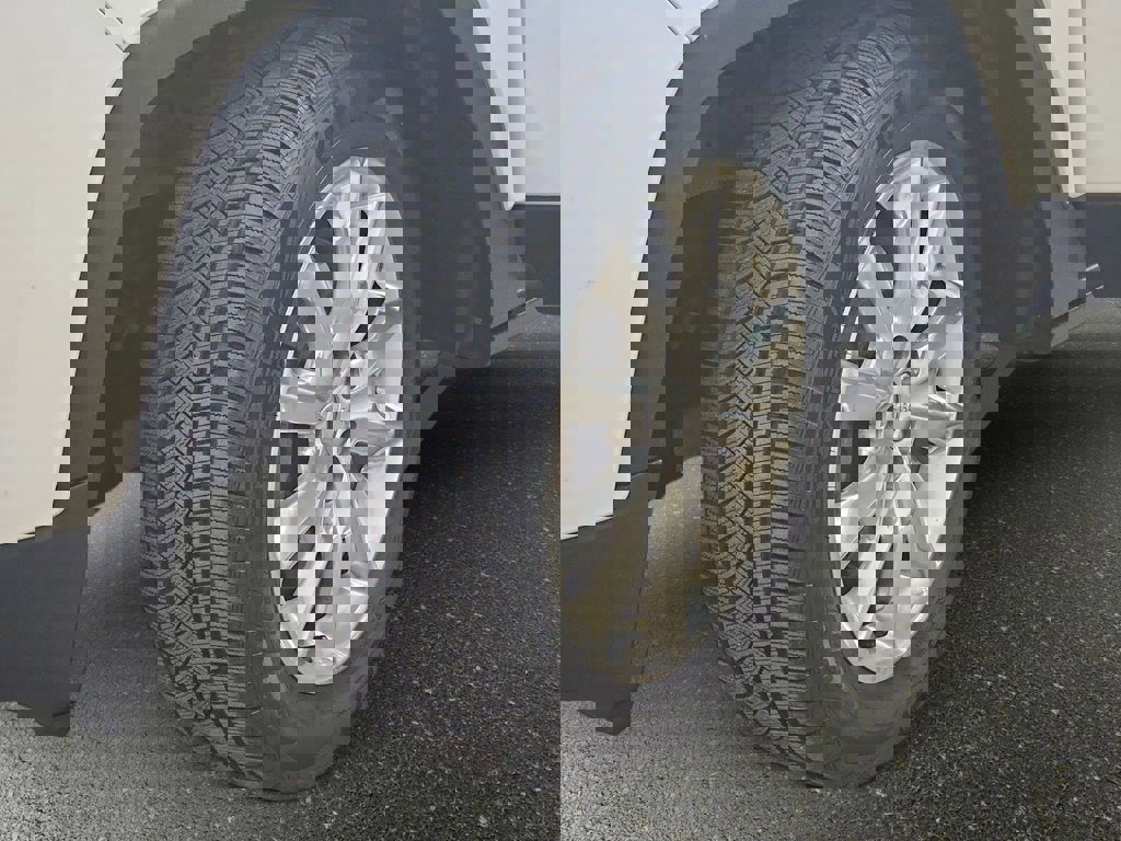 Used 2016 Jeep Cherokee Limited image 35