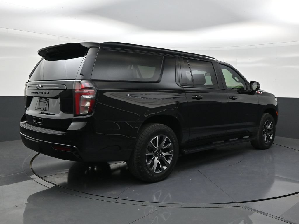 Used 2023 Chevrolet Suburban Z71 w/ Luxury Package AWD/4WD image 5