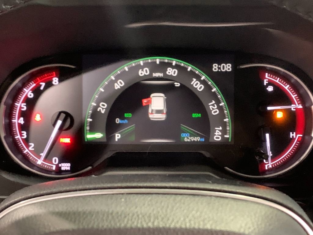 Used 2023 Toyota RAV4 XLE Premium image 30