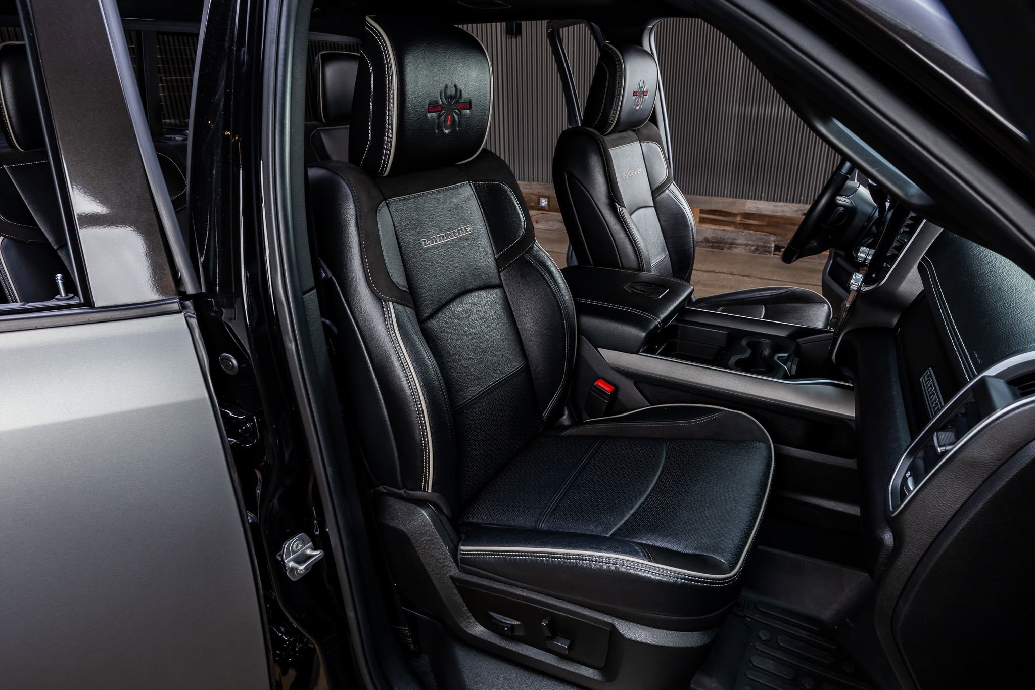 Used 2022 RAM 3500 Laramie image 30