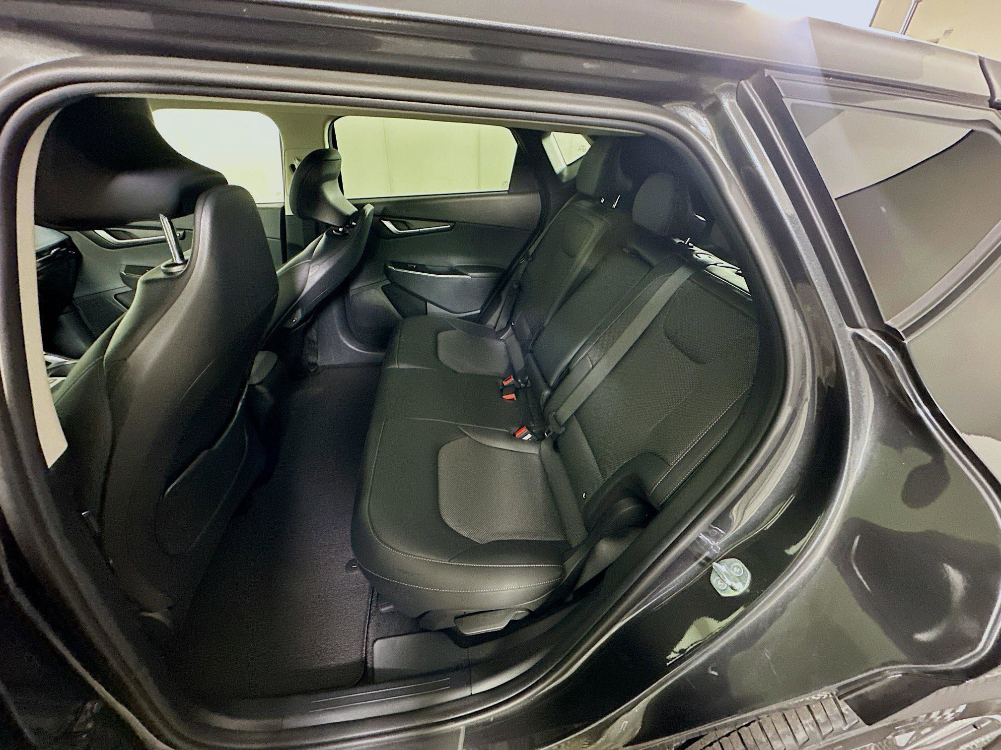 Used 2024 Kia EV6 Light image 27