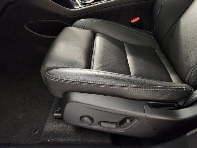 Certified 2026 Volvo XC40 B5 Plus w/ Protection Package Premier AWD/4WD image 25