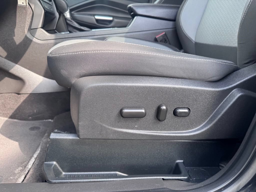 Used 2017 Ford Escape SE AWD/4WD image 11
