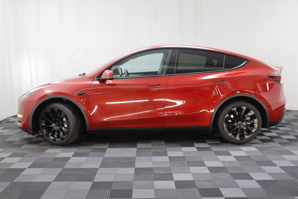 Used 2023 Tesla Model Y Long Range image 4