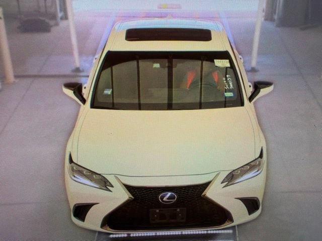 Used 2023 Lexus ES 350 F Sport w/ Accessory Package (Z2) FWD image 11