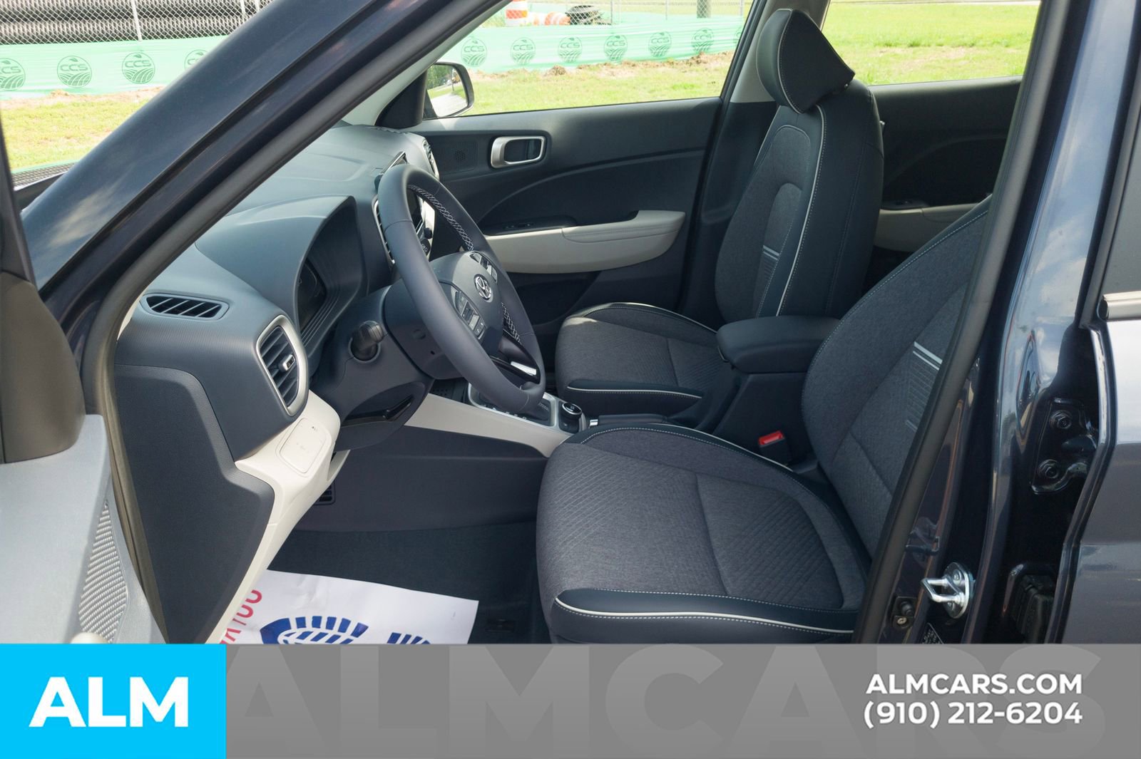 Certified 2025 Hyundai Venue Limited image 15