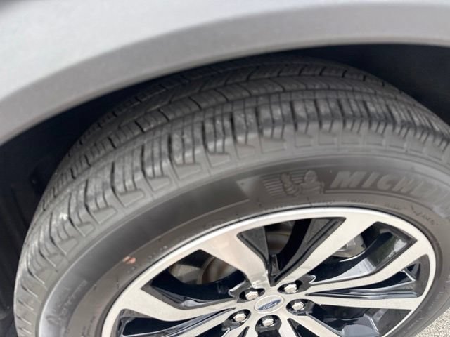 Used 2025 Ford Explorer ST-Line AWD/4WD image 10