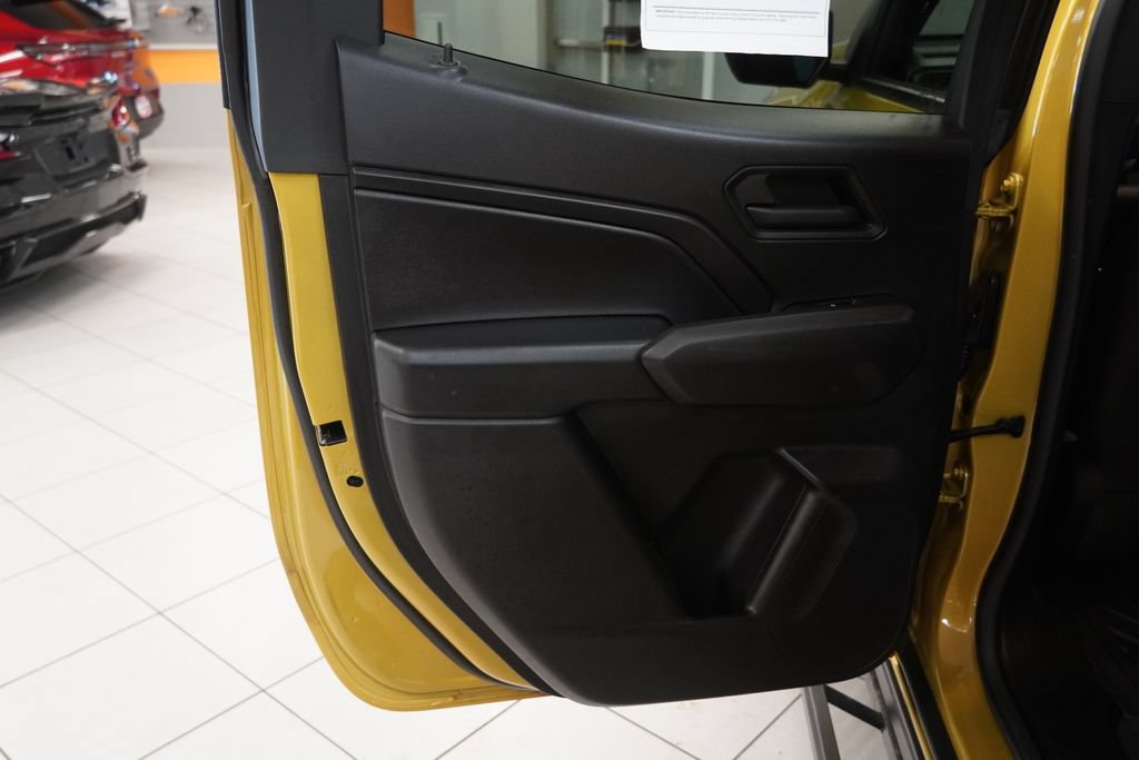 Used 2023 Chevrolet Colorado Trail Boss w/ Advanced Trailering Package AWD/4WD image 21