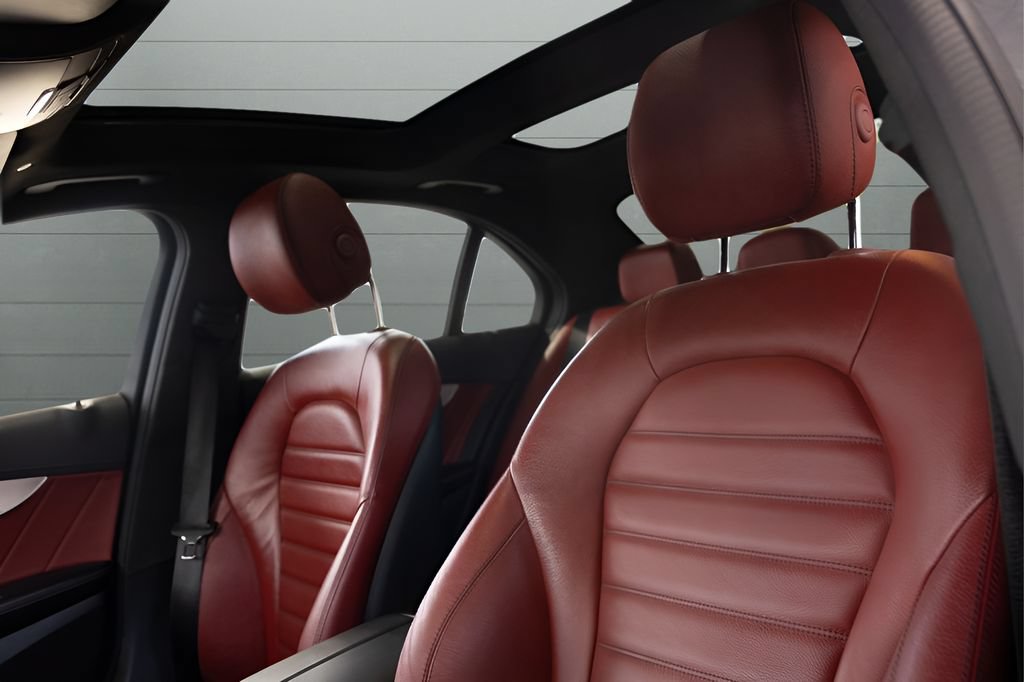 Used 2020 Mercedes-Benz C 43 AMG 4MATIC Sedan image 2