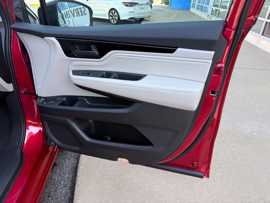 Used 2026 Honda Odyssey Touring image 42