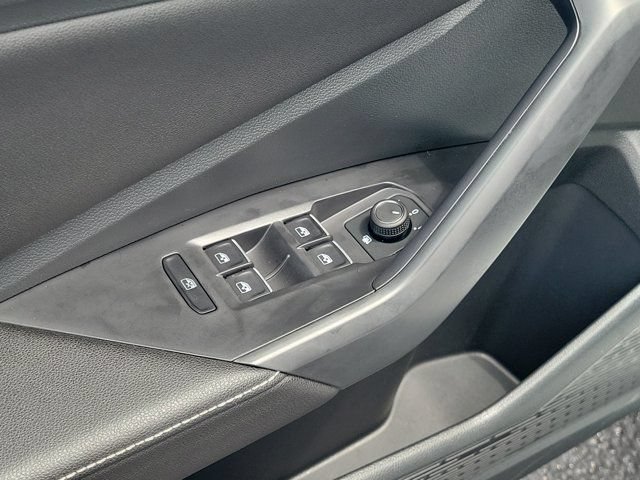 Used 2025 Volkswagen Jetta S FWD image 15