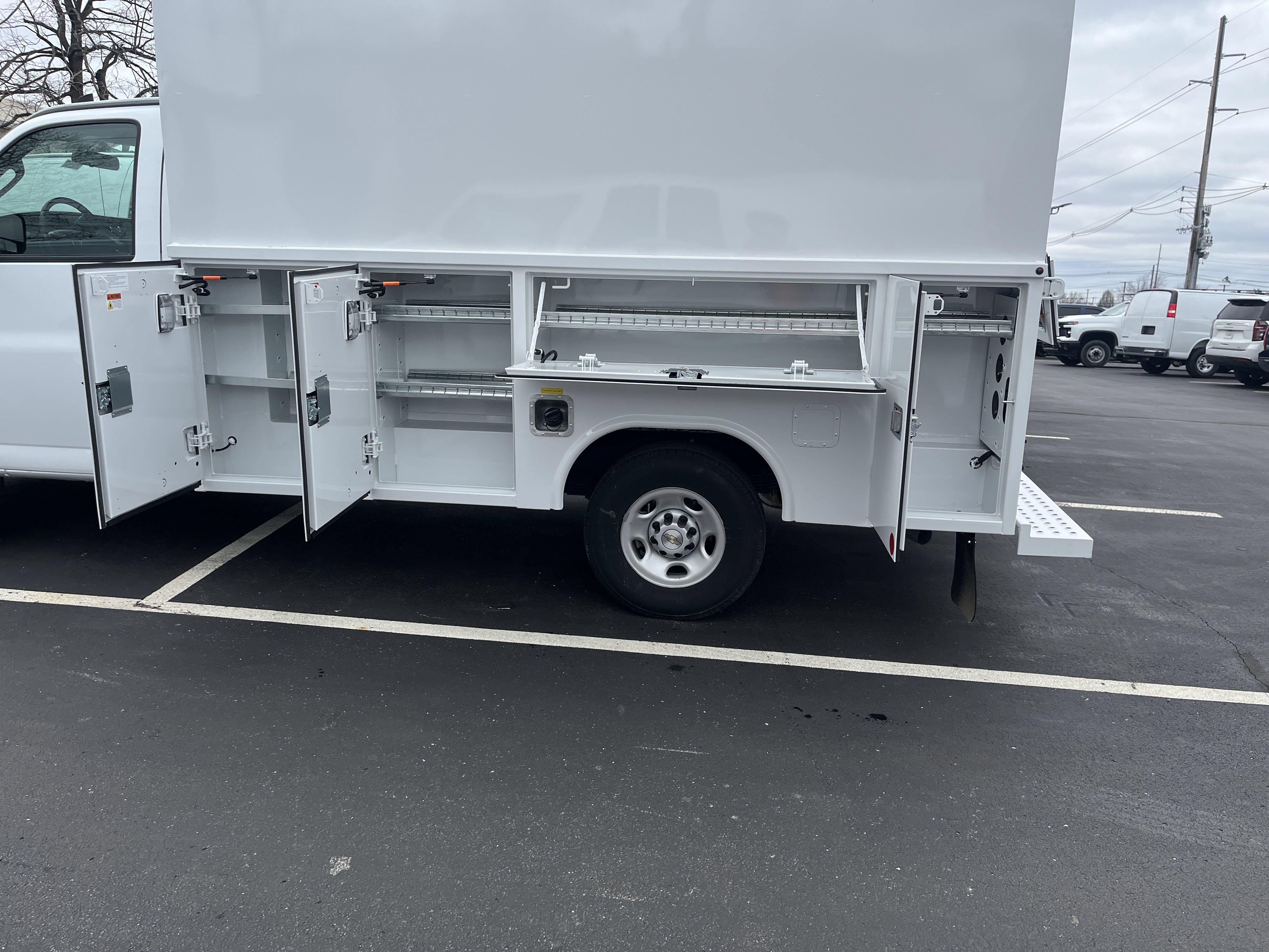 New 2025 Chevrolet Express 3500 w/ Power Convenience Package RWD image 20