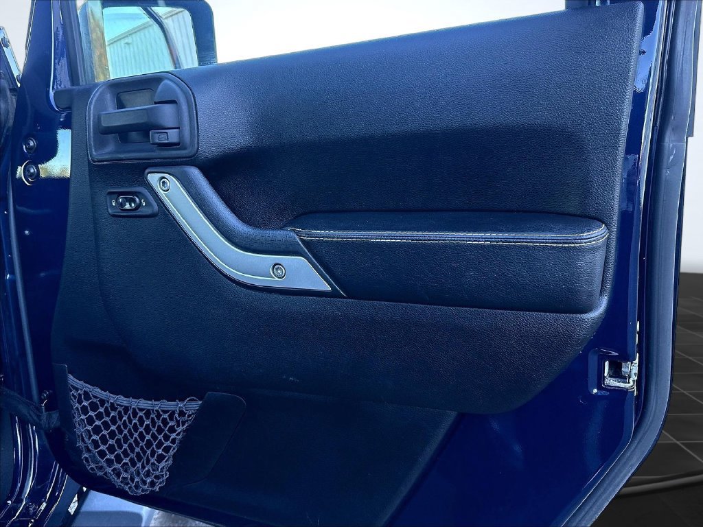 Used 2013 Jeep Wrangler Sport AWD/4WD image 30