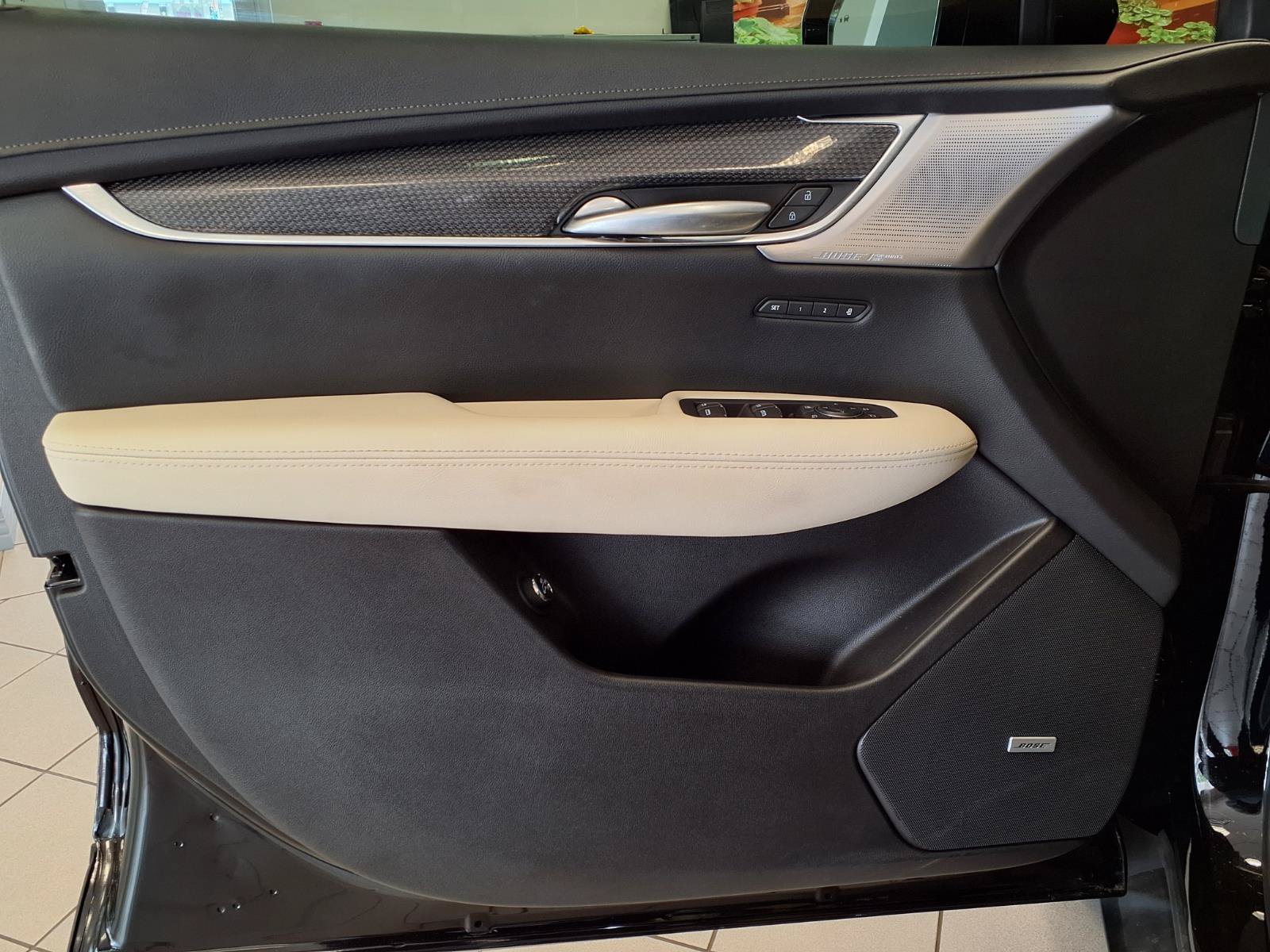 Certified 2025 Cadillac XT5 Sportv AWD/4WD image 21