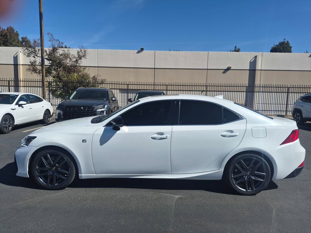 Used 2020 Lexus IS 300 F Sport w/ Blackline Edition image 4