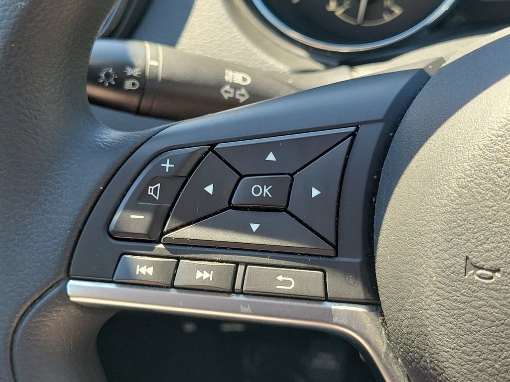Used 2019 Nissan Rogue Sport S w/ Appearance Package AWD/4WD image 29