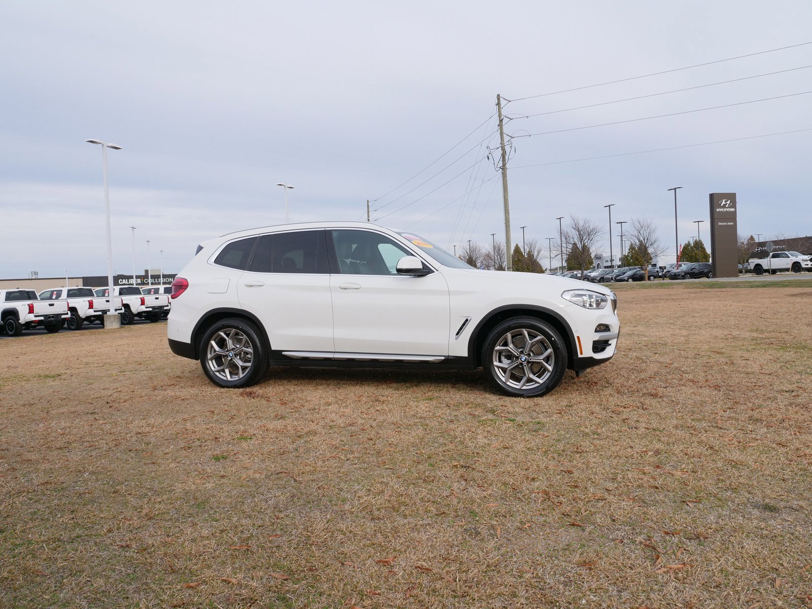 Used 2021 BMW X3 xDrive30i w/ Premium Package image 3