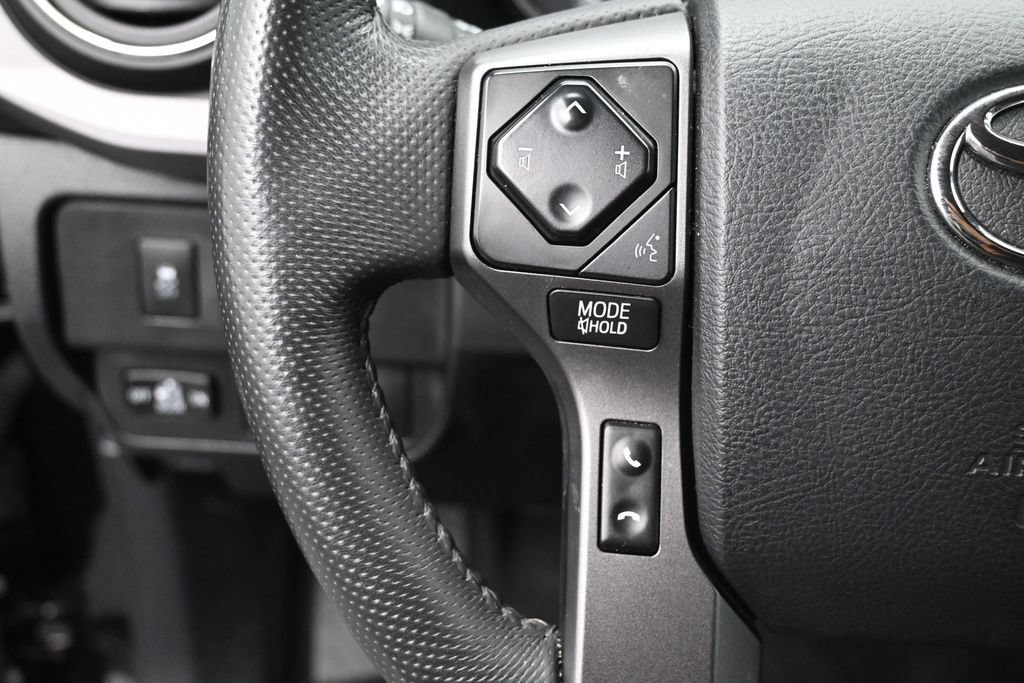 Certified 2023 Toyota Tacoma TRD Sport w/ Technology Package AWD/4WD image 17