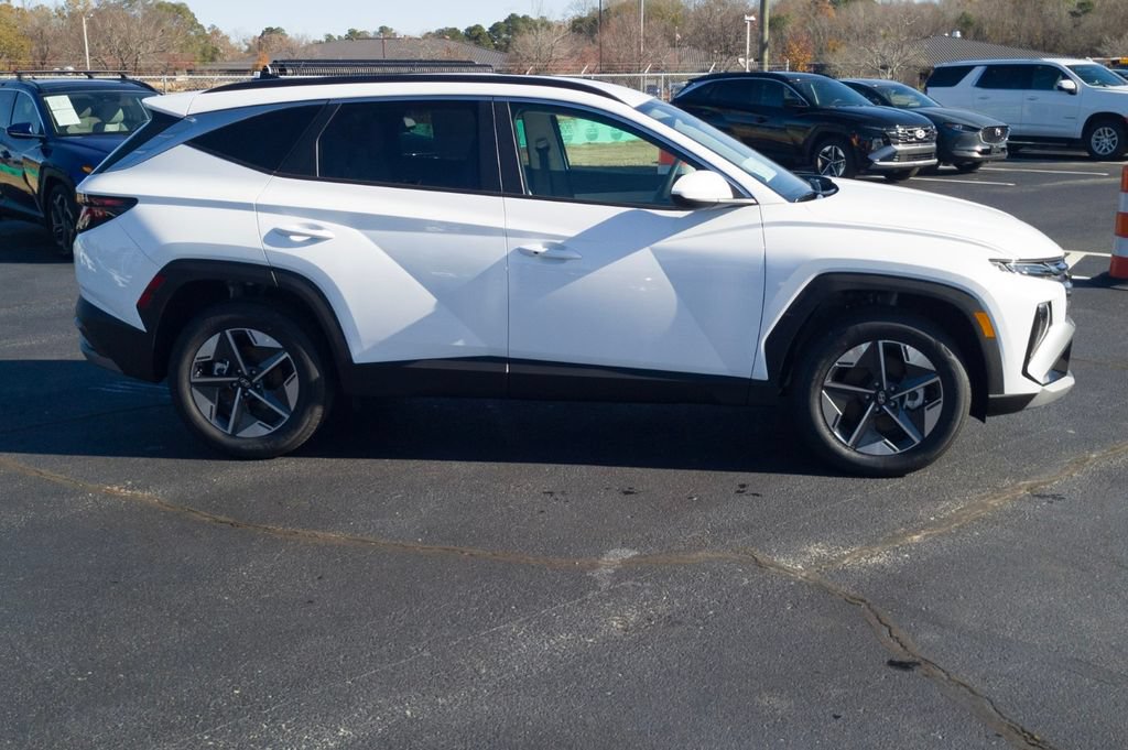 New 2026 Hyundai Tucson Blue SE FWD image 4