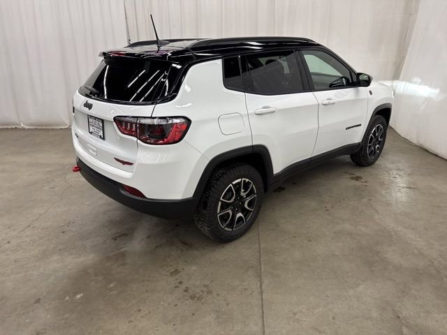 New 2026 Jeep Compass Trailhawk image 26