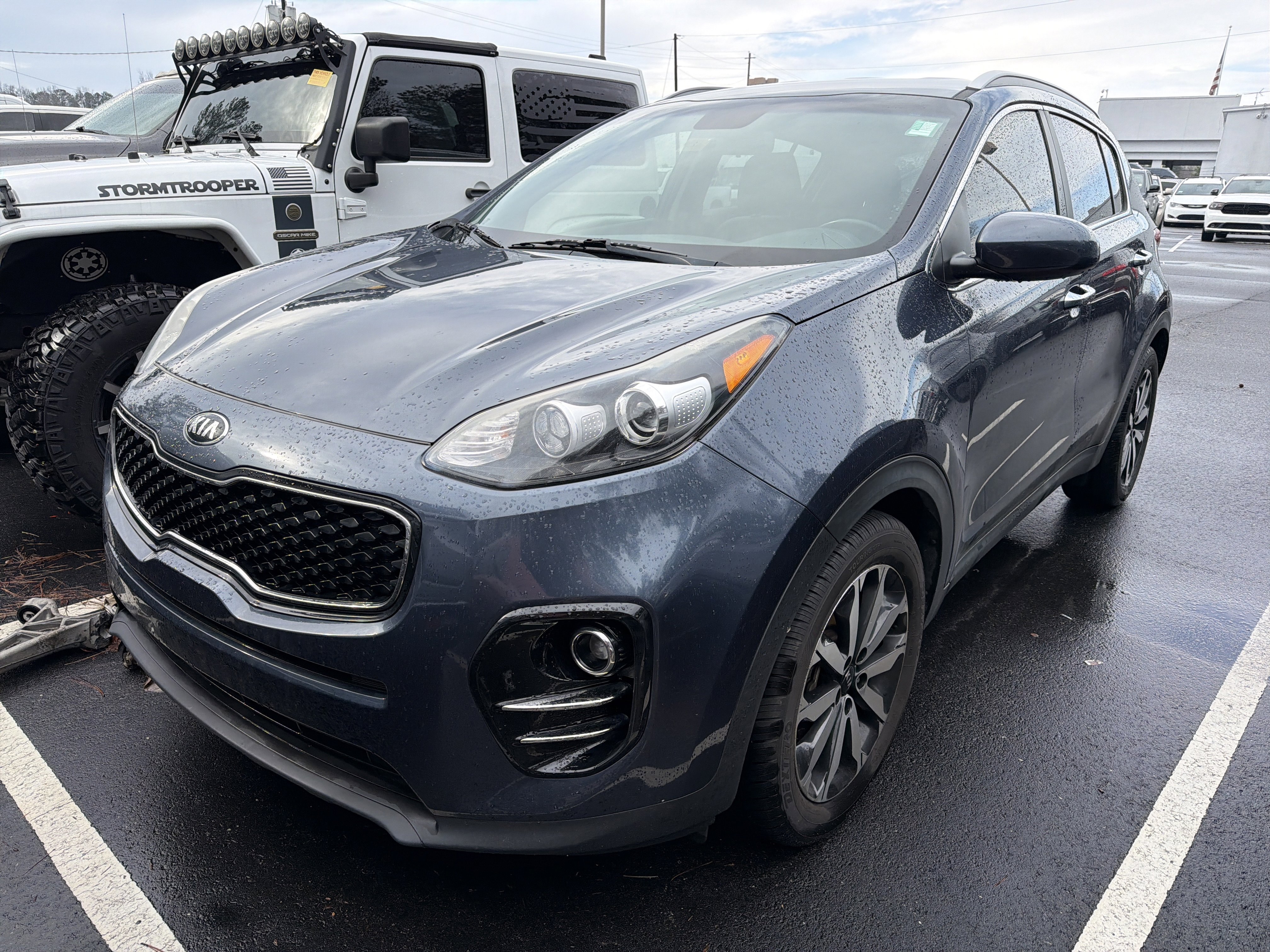 Used 2017 Kia Sportage EX image 3