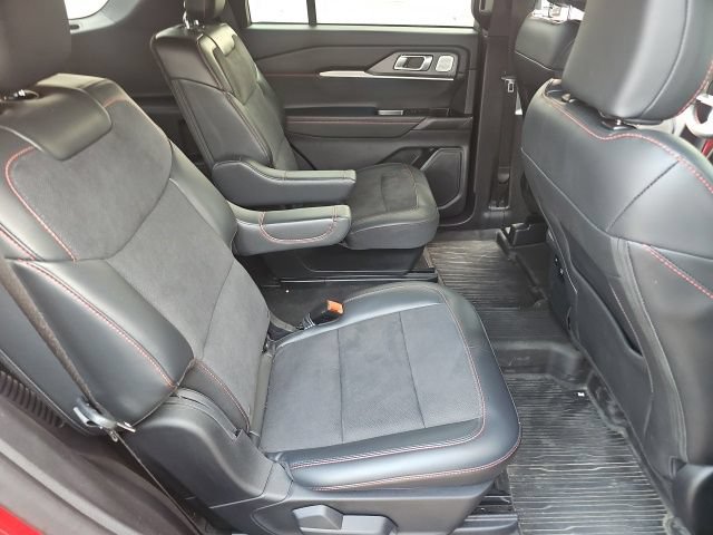 Used 2025 Ford Explorer ST w/ Sun And Sound Package AWD/4WD image 13