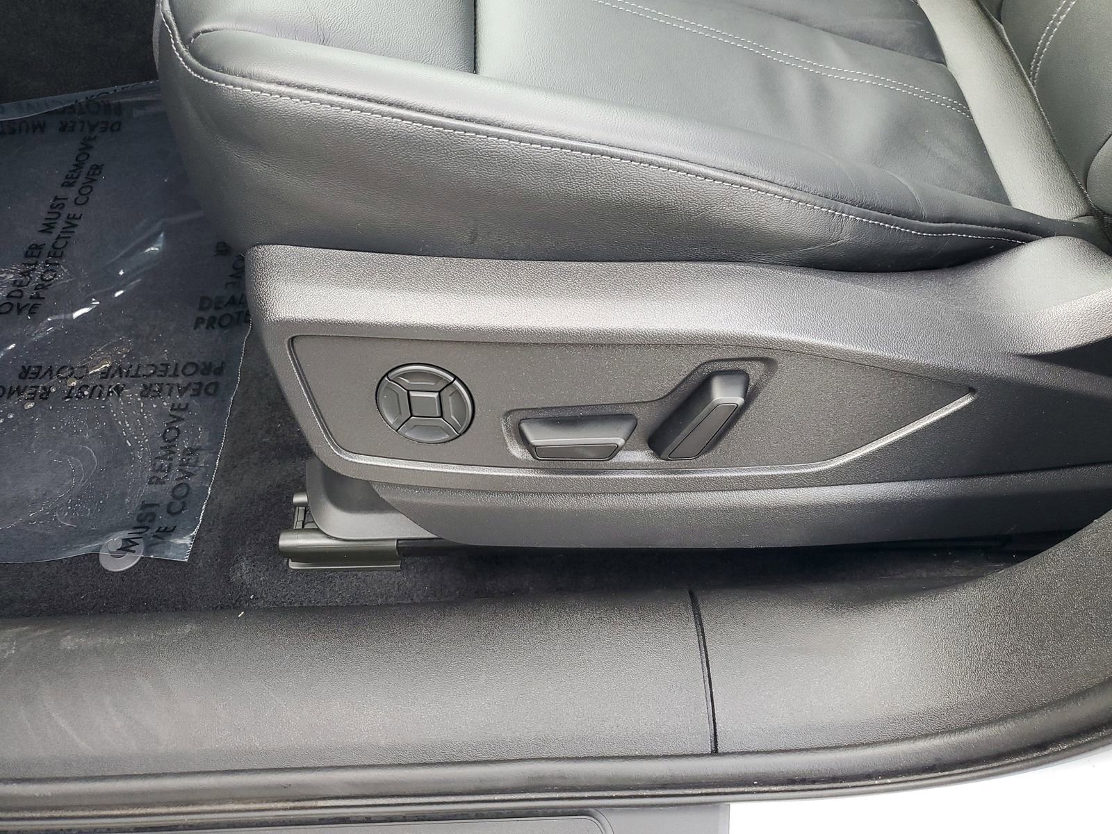 Used 2025 Audi Q5 Premium w/ Convenience Package image 20