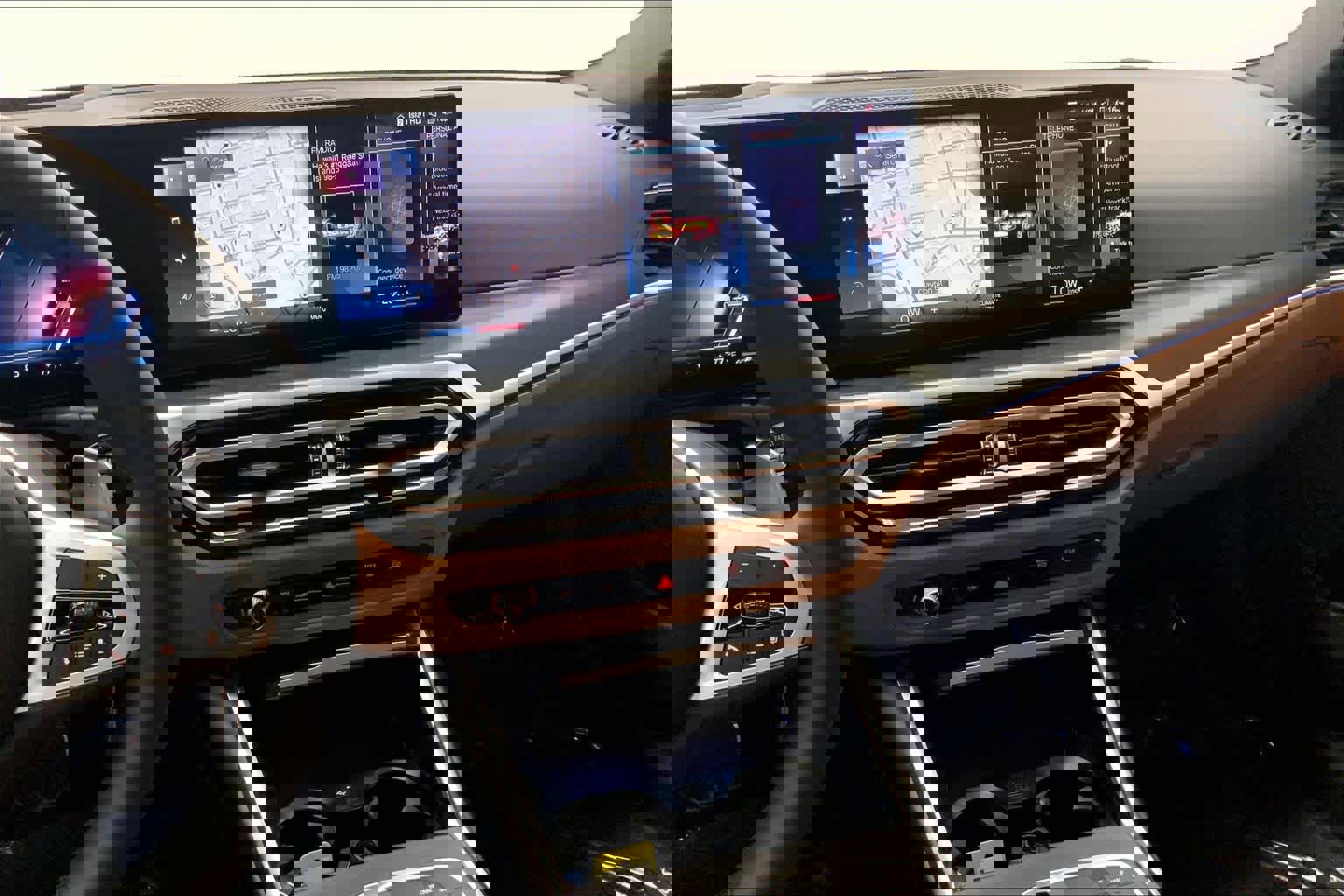 Used 2024 BMW M340i w/ Premium Package image 25