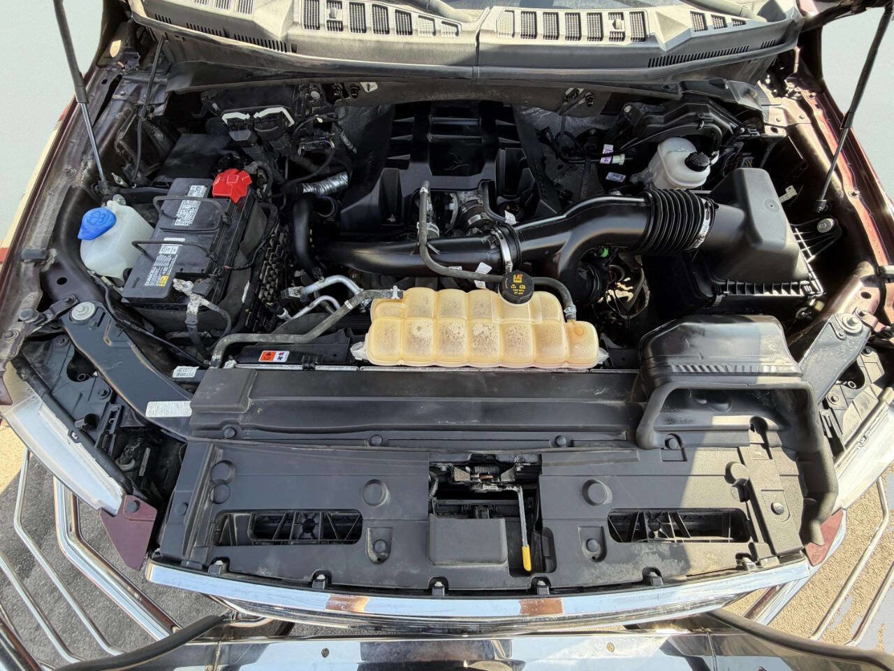 Used 2015 Ford F150 Lariat AWD/4WD image 8