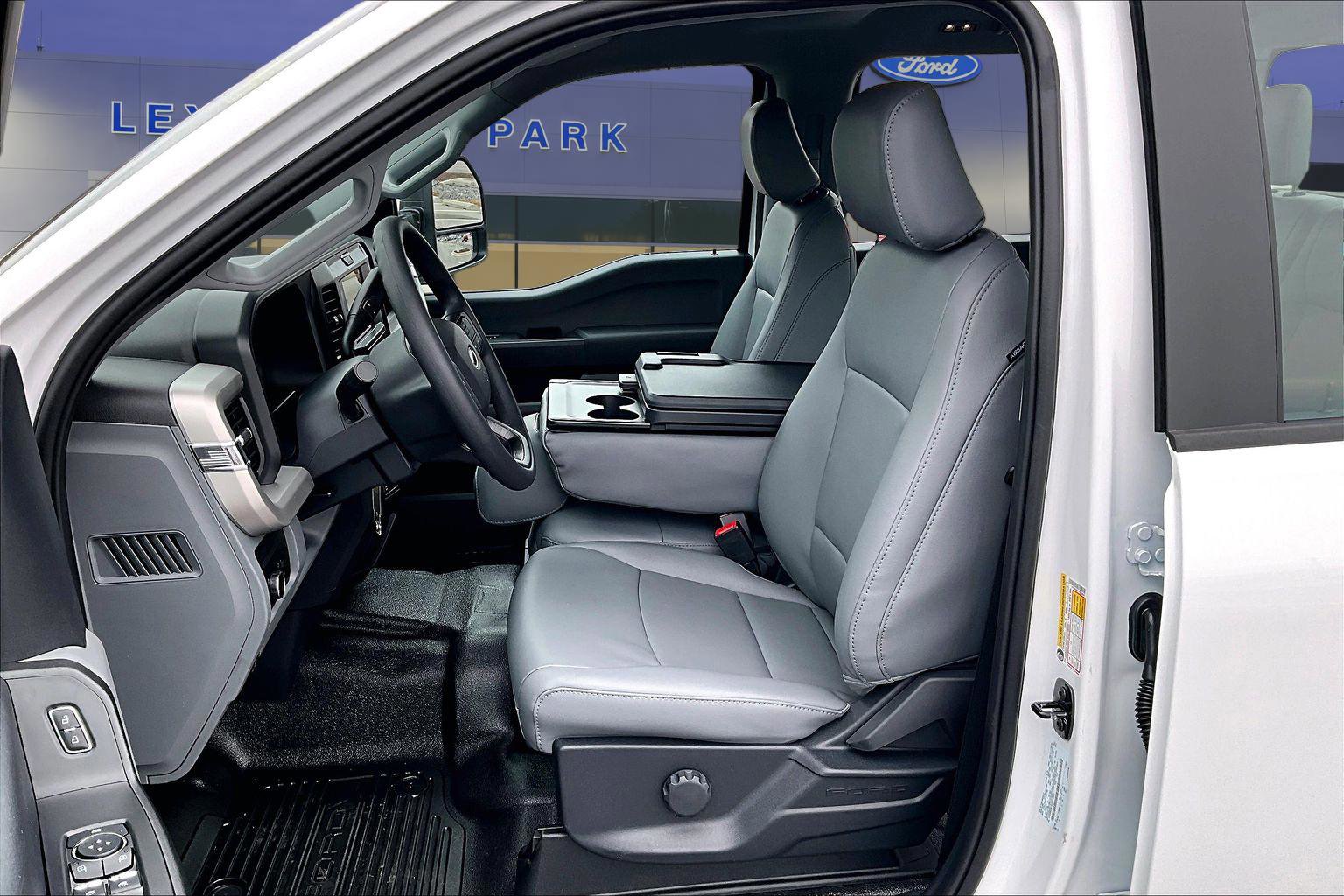 New 2026 Ford F250 XL w/ 360-Degree Camera Package AWD/4WD image 9