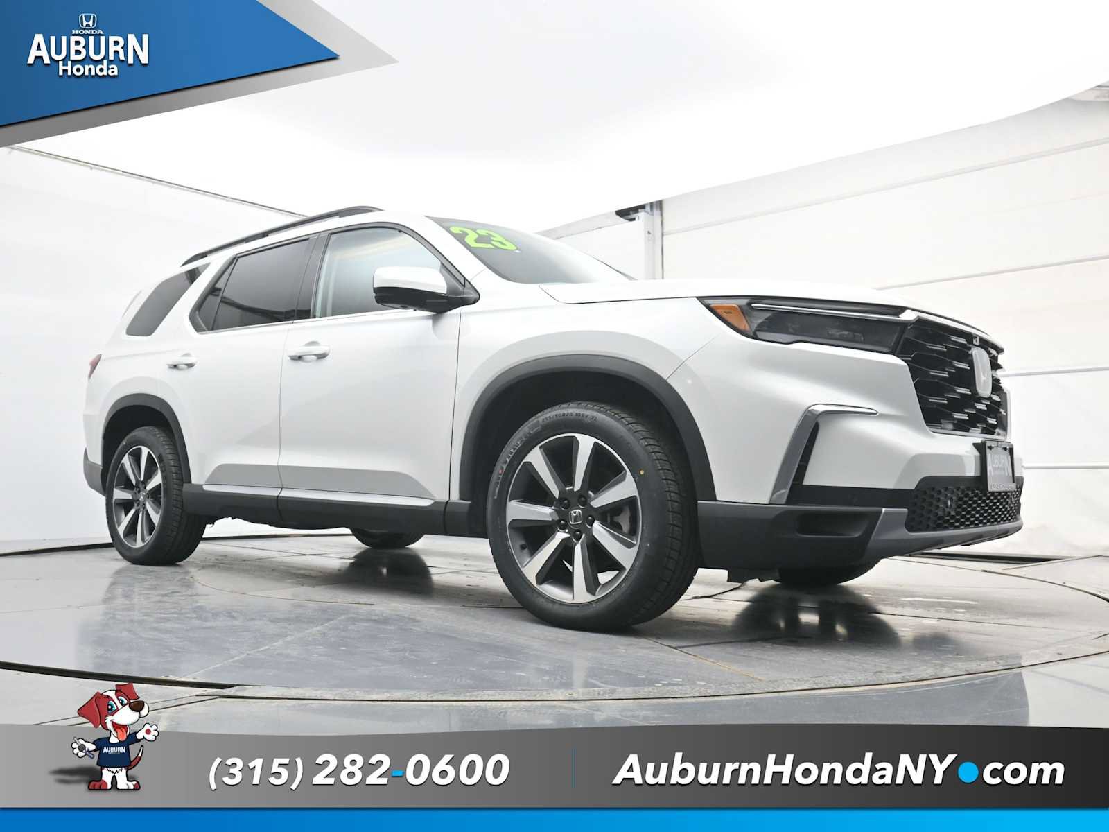 Used 2023 Honda Pilot Elite image 16