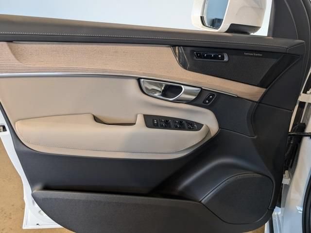 New 2026 Volvo XC90 B6 Ultra w/ Lounge Package AWD/4WD image 8