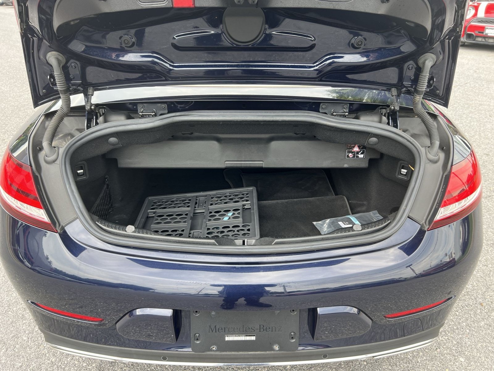 Used 2023 Mercedes-Benz C 300 4MATIC Cabriolet image 23