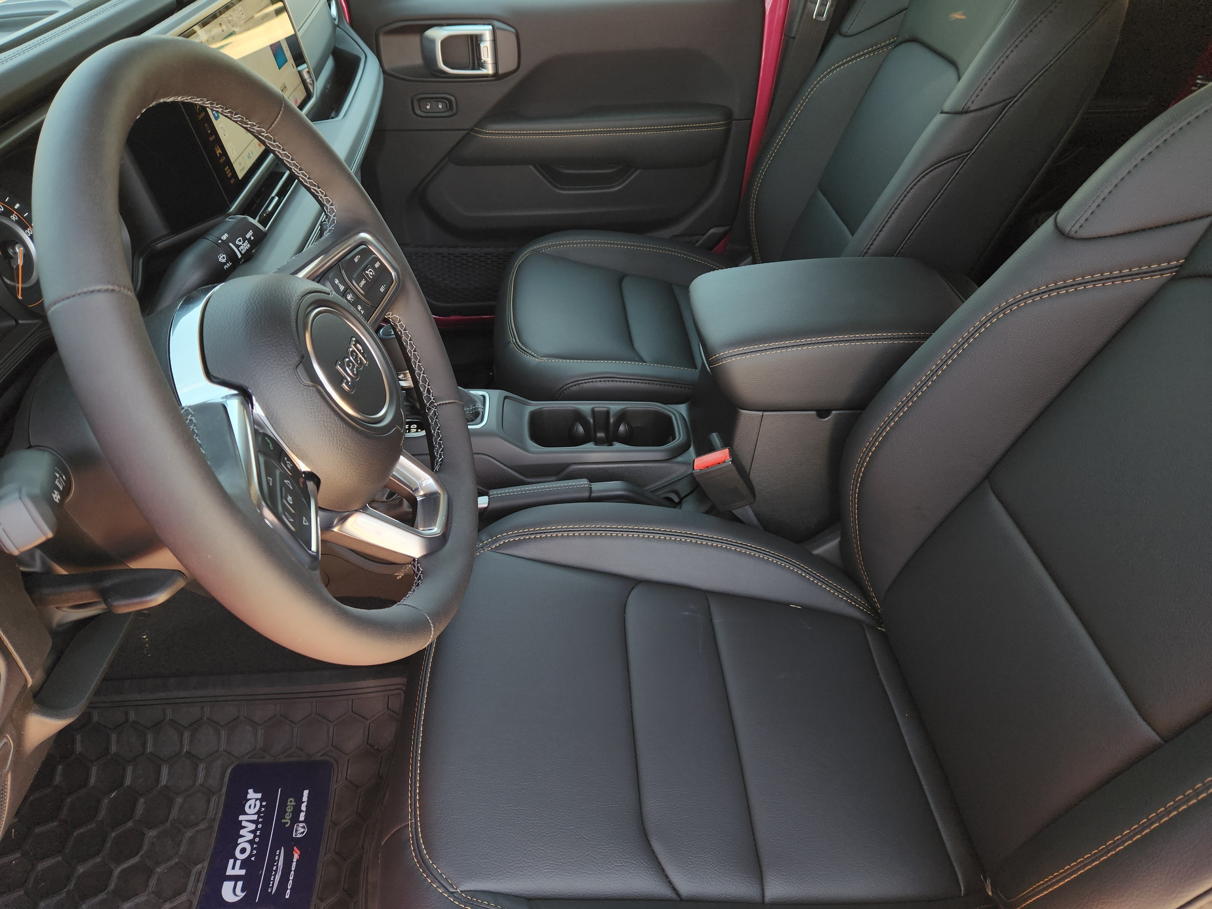 New 2026 Jeep Wrangler Unlimited Sahara AWD/4WD image 11