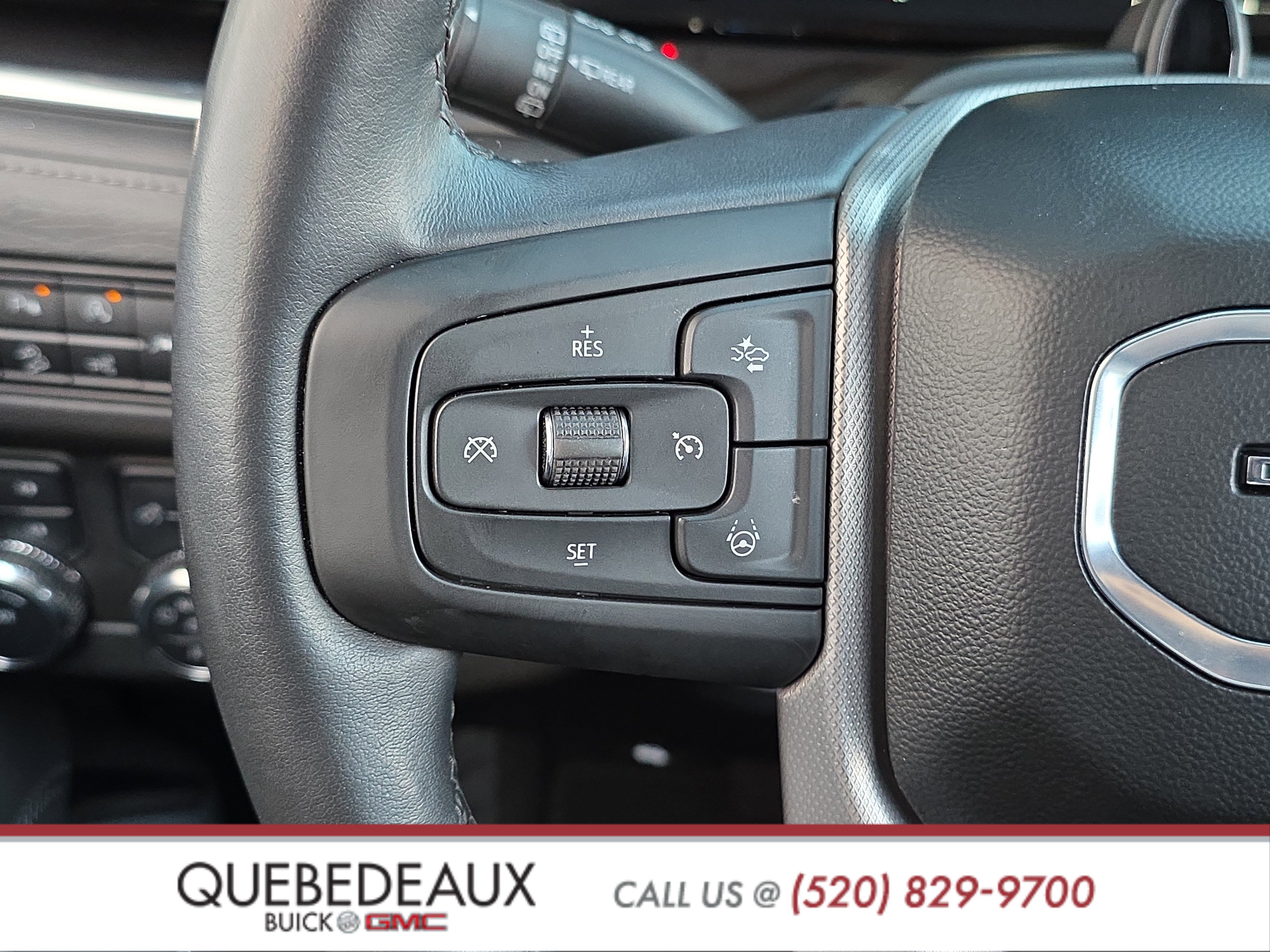 Used 2024 GMC Yukon XL Denali w/ Advanced Technology Package image 17