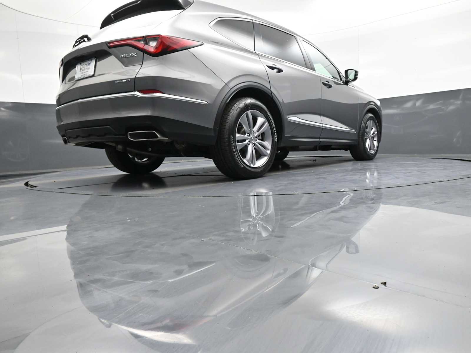 Used 2024 Acura MDX SH-AWD image 33