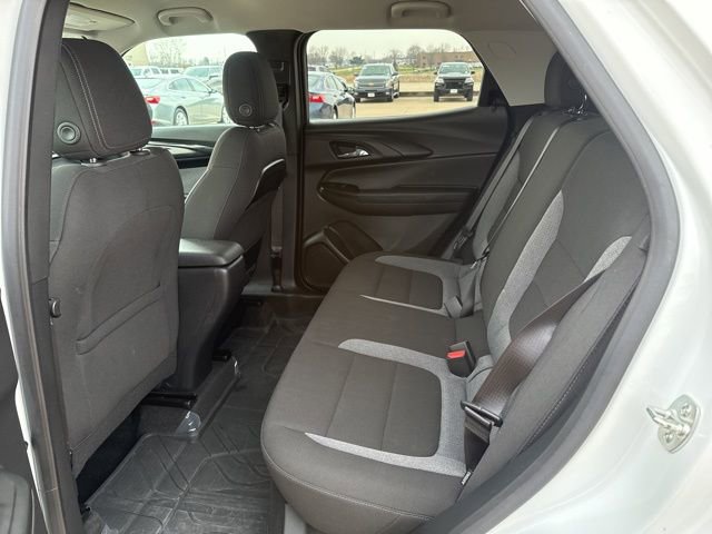 Used 2024 Chevrolet TrailBlazer LT w/ LT Cold Weather Package FWD image 33