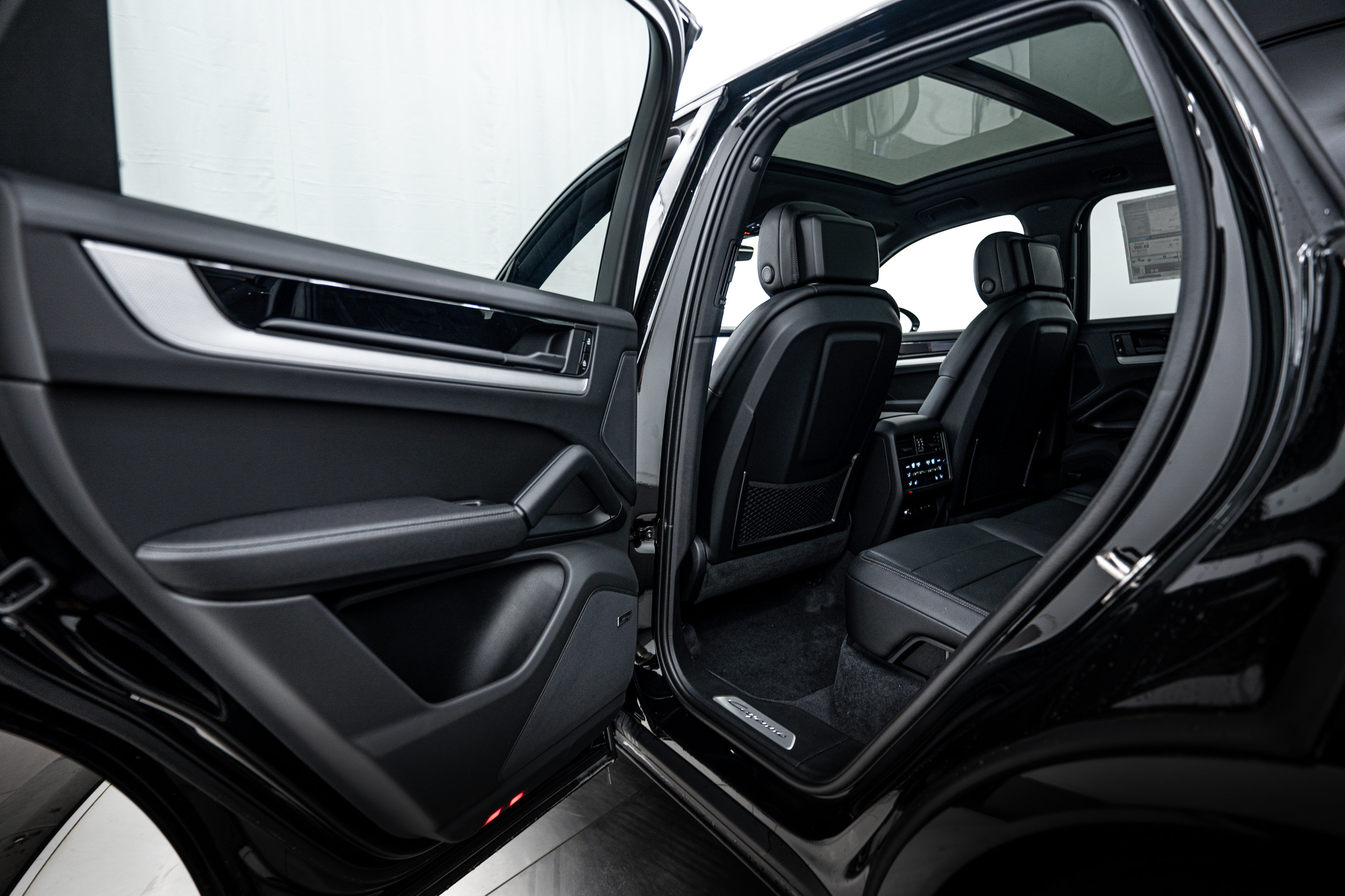 Certified 2026 Porsche Cayenne image 19