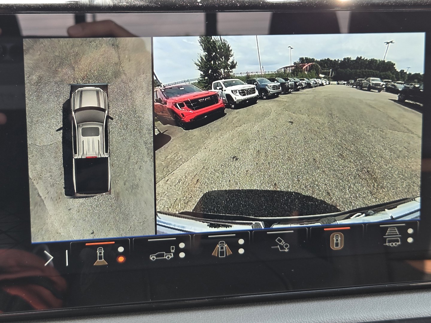New 2026 GMC Sierra 1500 AT4 w/ AT4 Premium Package AWD/4WD image 8