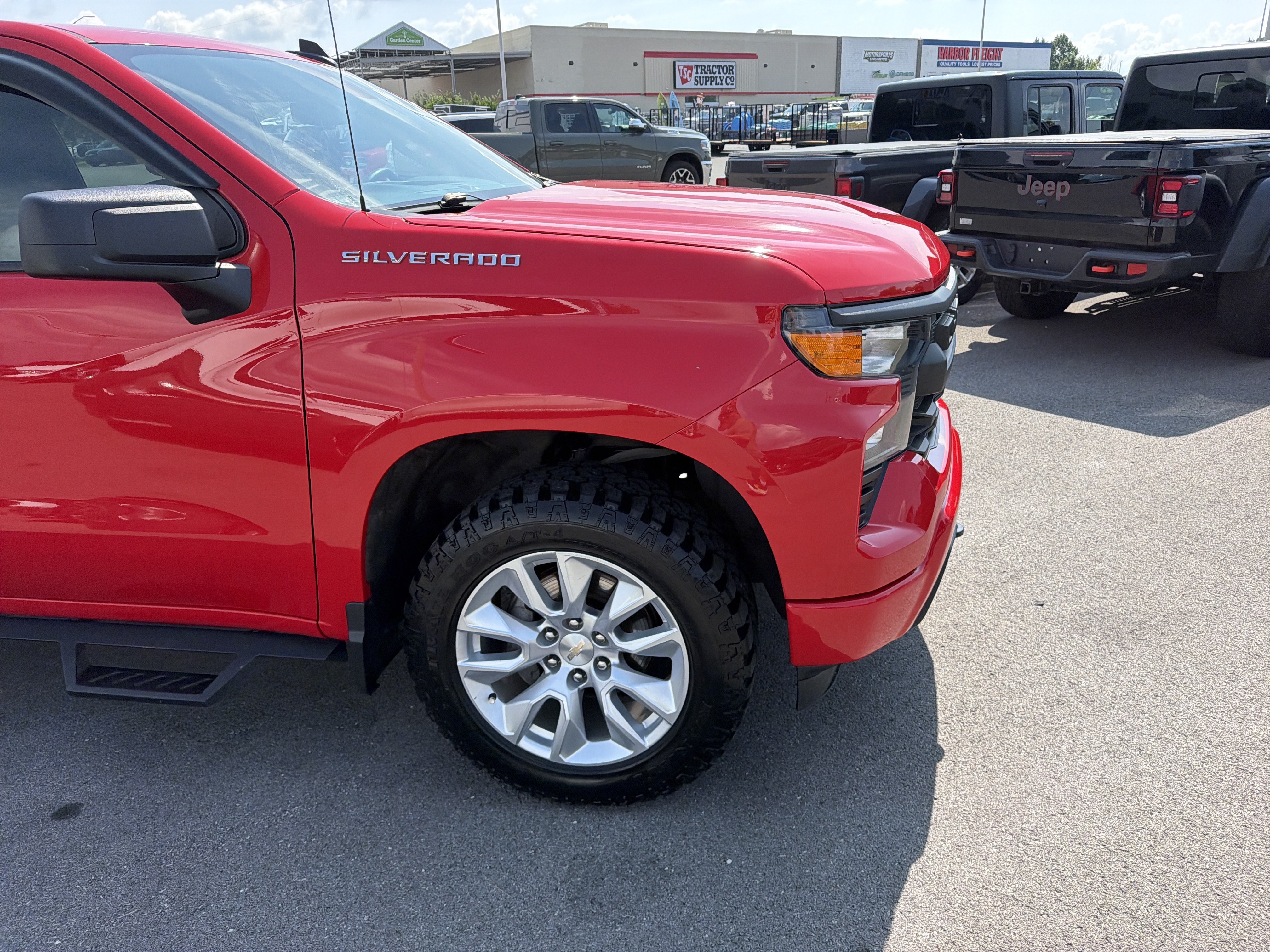 Used 2023 Chevrolet Silverado 1500 Custom AWD/4WD image 4