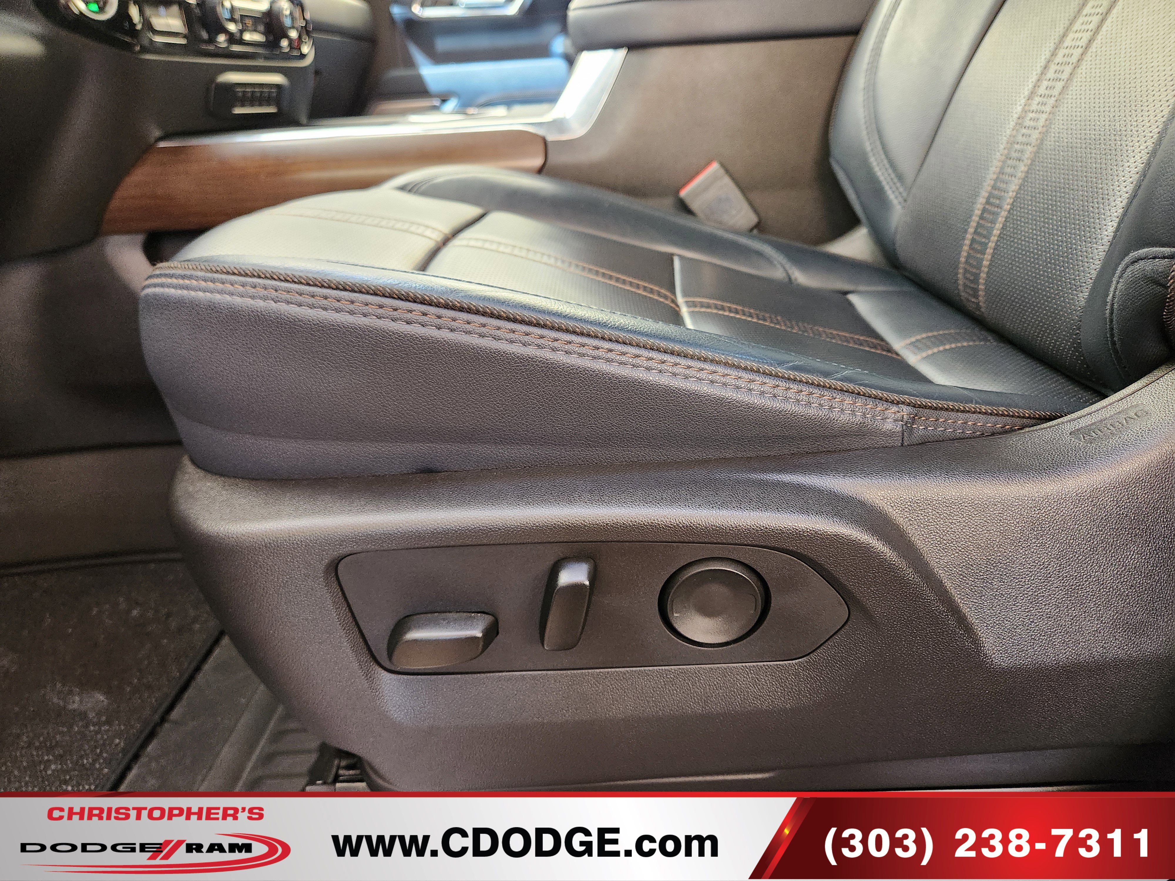 Used 2024 Chevrolet Silverado 2500 High Country w/ High Country Premium Package AWD/4WD image 18