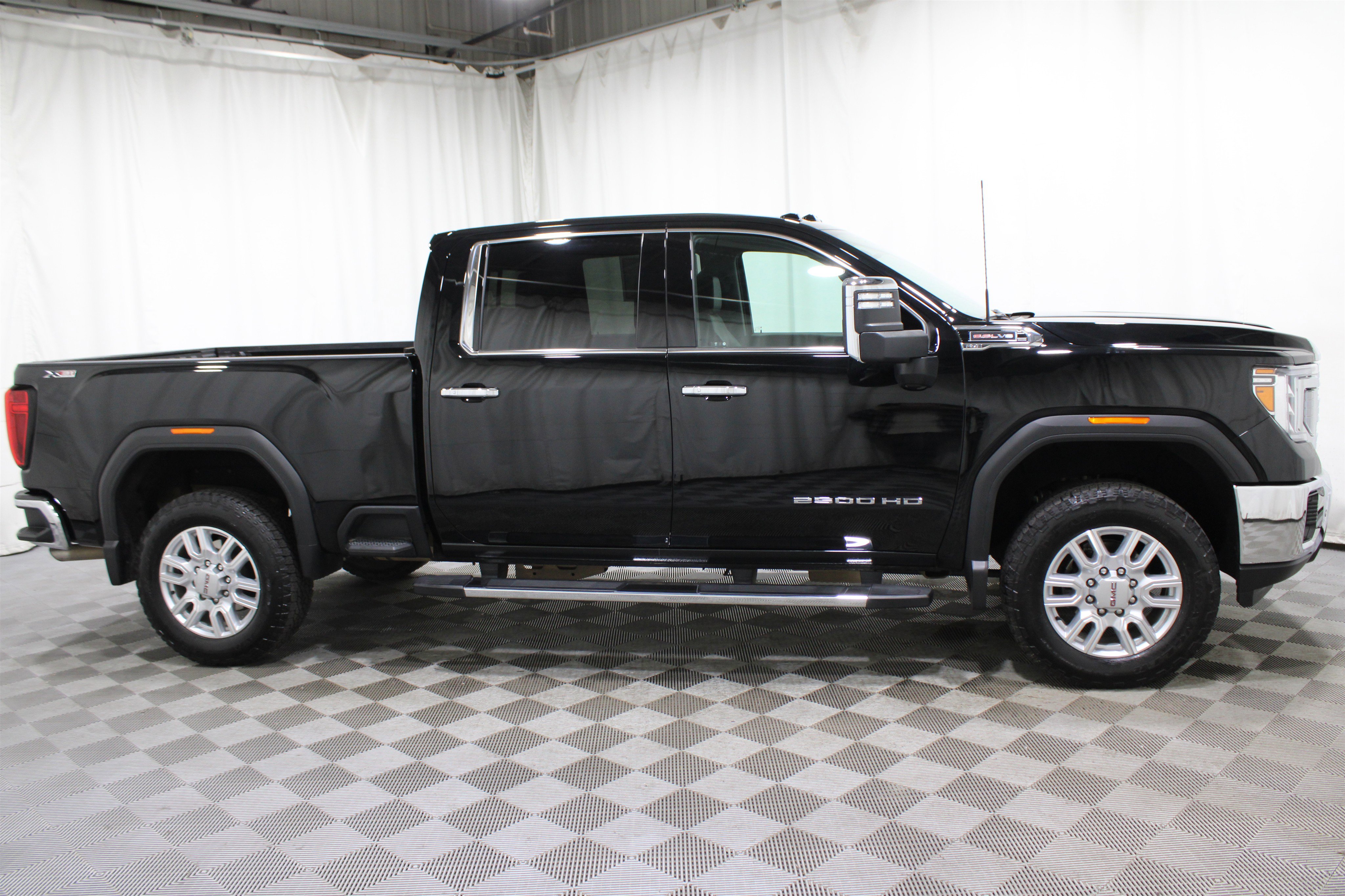 Used 2022 GMC Sierra 2500 SLT w/ SLT Premium Package image 32